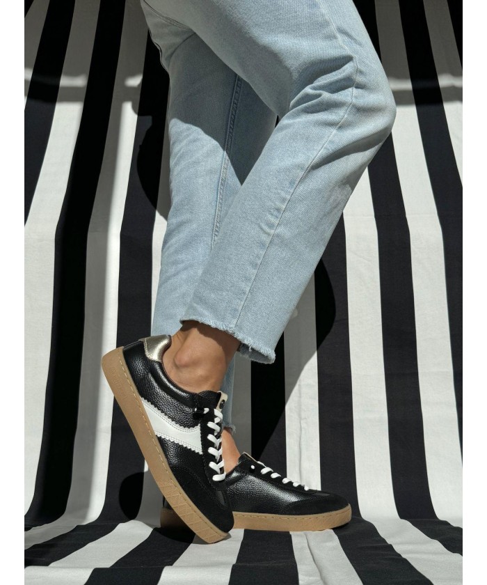 The Happy Monk-PARIS 003