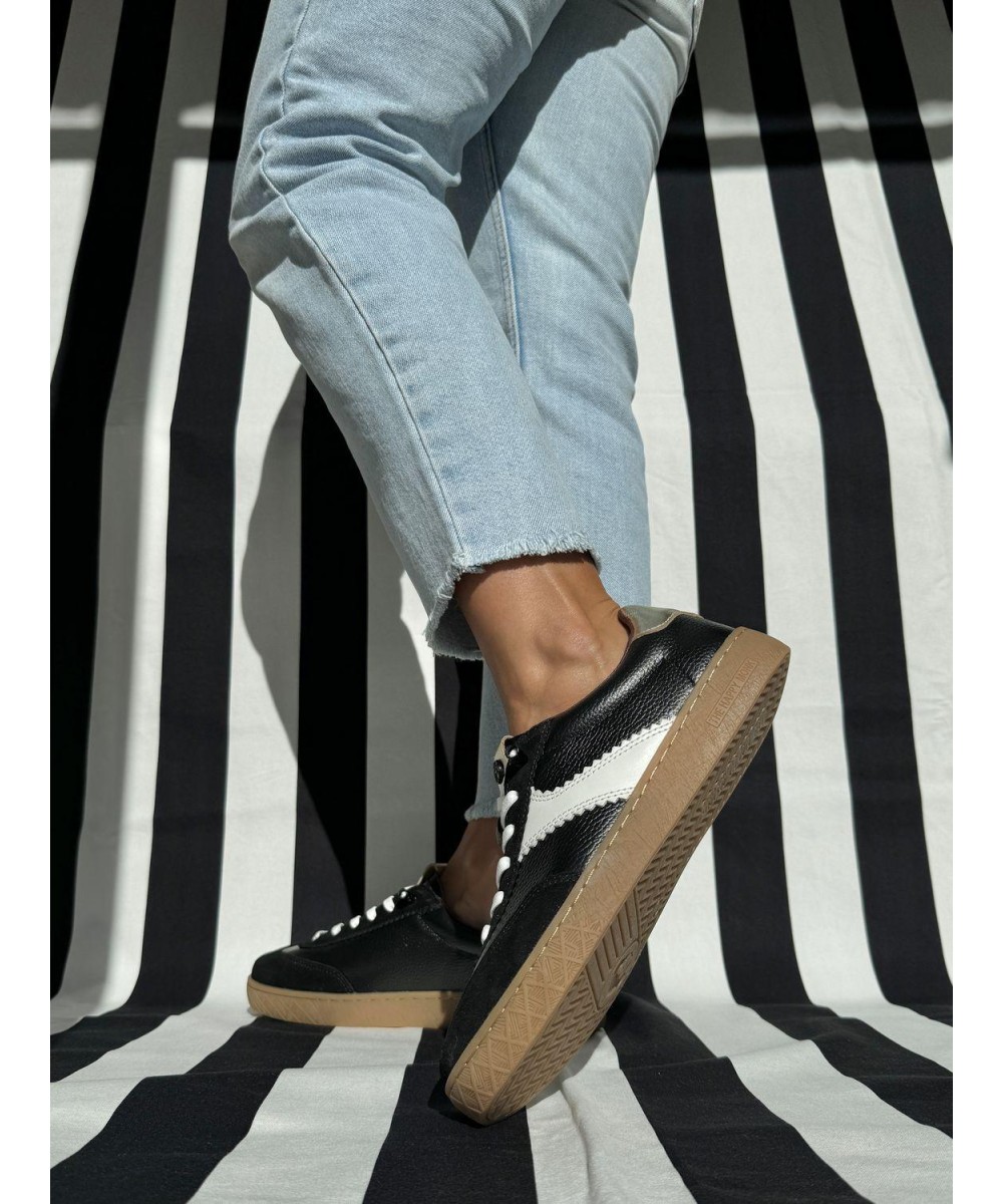 The Happy Monk-PARIS 003